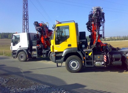 Nákladní vozy IVECO s hydraulickou rukou Plzeň