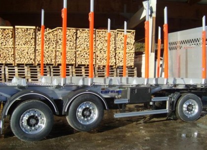 Přívěs na dřevo za nákladní automobil Plzeň